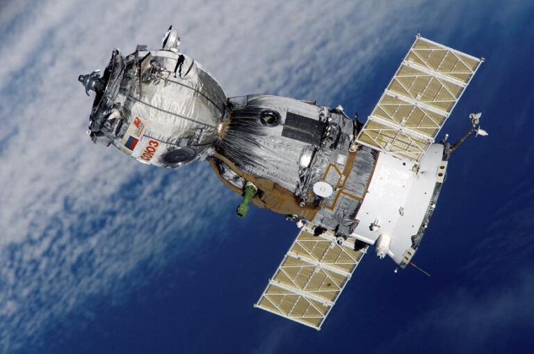 satellite tech enhances remote expeditions